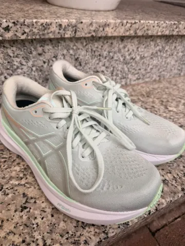 Used Asics Gel Kayano 30 bike — image 2 of 6