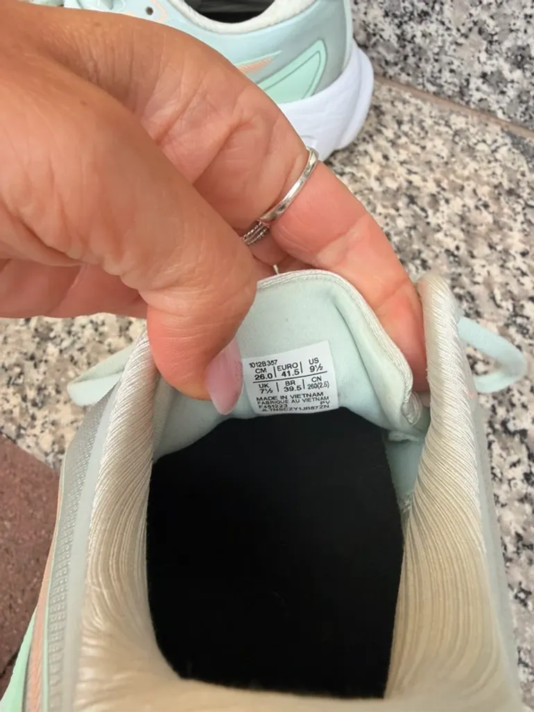 Used Asics Gel Kayano 30 bike — image 5 of 6