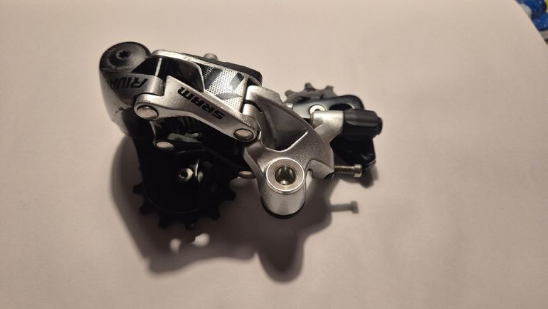 Sram Rival bike d'occasion — image 4 sur 6