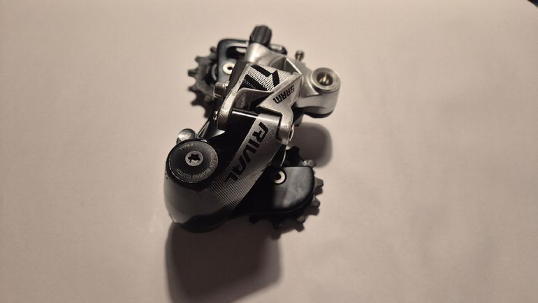Sram Rival bike d'occasion — image 3 sur 6