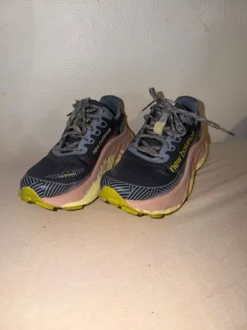 Used New Balance Fresh Foam X More Trail v3 bike — image 1 of 7