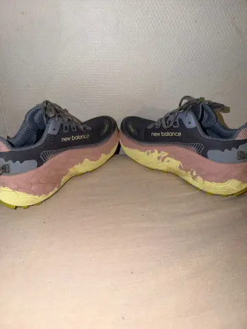 Used New Balance Fresh Foam X More Trail v3 bike — image 6 of 7