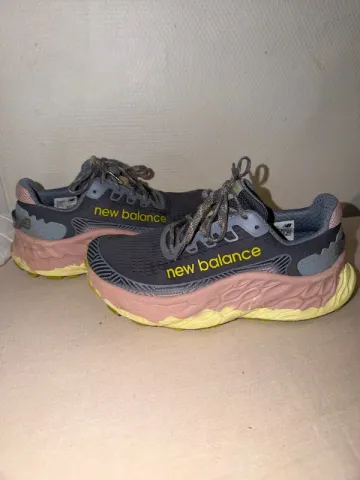Used New Balance Fresh Foam X More Trail v3 bike — image 2 of 7