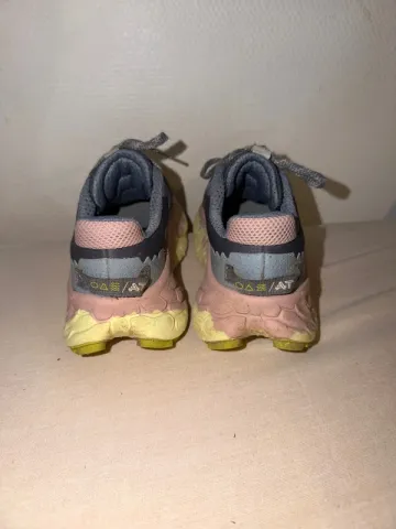 Used New Balance Fresh Foam X More Trail v3 bike — image 4 of 7