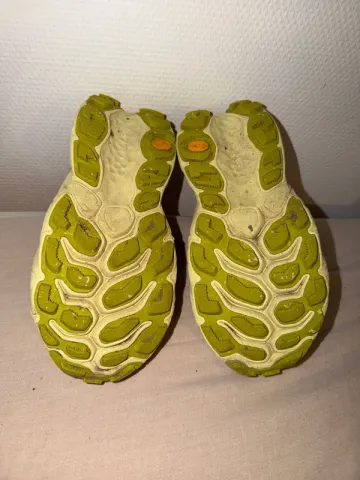 Used New Balance Fresh Foam X More Trail v3 bike — image 5 of 7