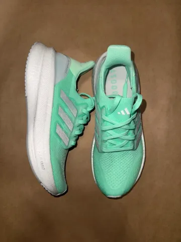 Tweedehands Adidas Ultraboost 5 W bike — afbeelding 1 van 5