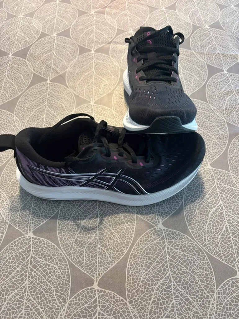 Used Asics Sportschuhe bike — image 3 of 7