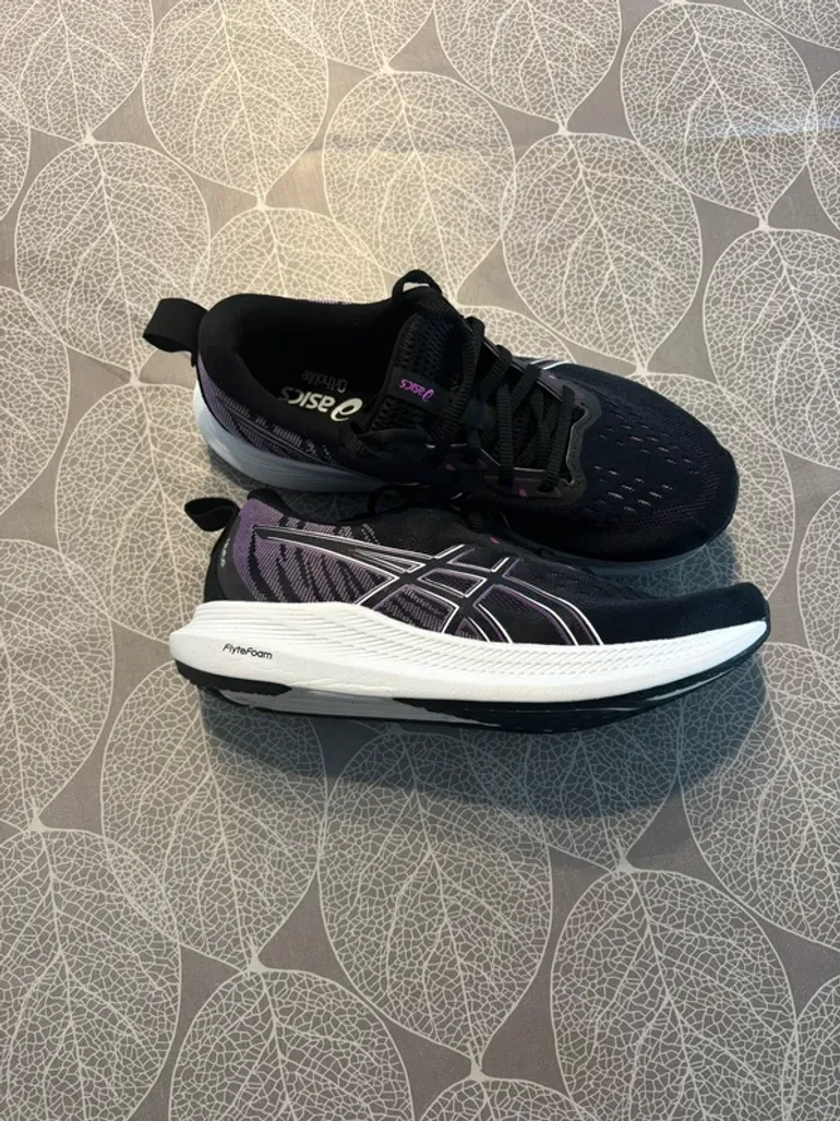 Used Asics Sportschuhe bike — image 2 of 7