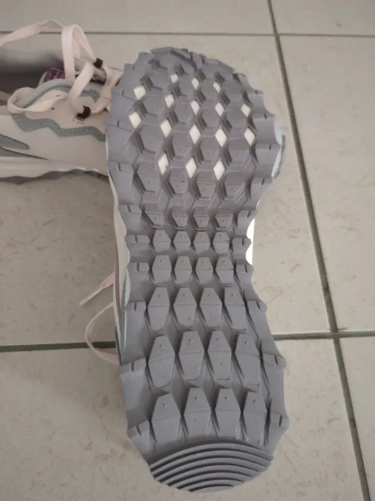 Used Saucony Peregrine KDZ bike — image 2 of 3