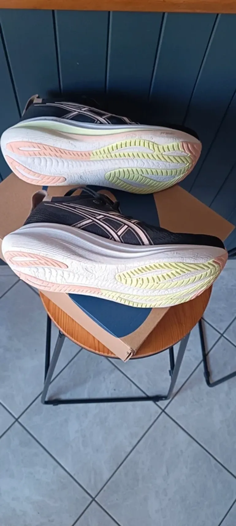 Used Asics Gel Nimbus 27 bike — image 3 of 3