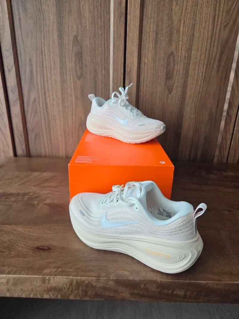 Tweedehands Pegasus Vomero Plus Running Shoes