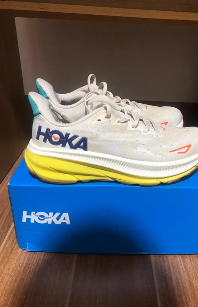 Used Hoka Clifton 9 bike — image 4 of 4