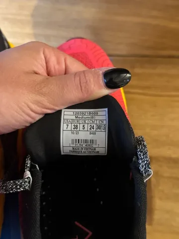 Used Brooks Cascadia 17 bike — image 12 of 14