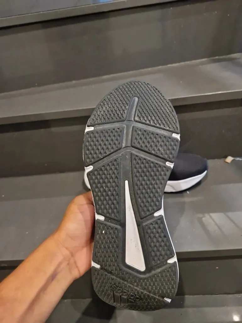Tweedehands Adidas Running Shoes bike — afbeelding 4 van 5