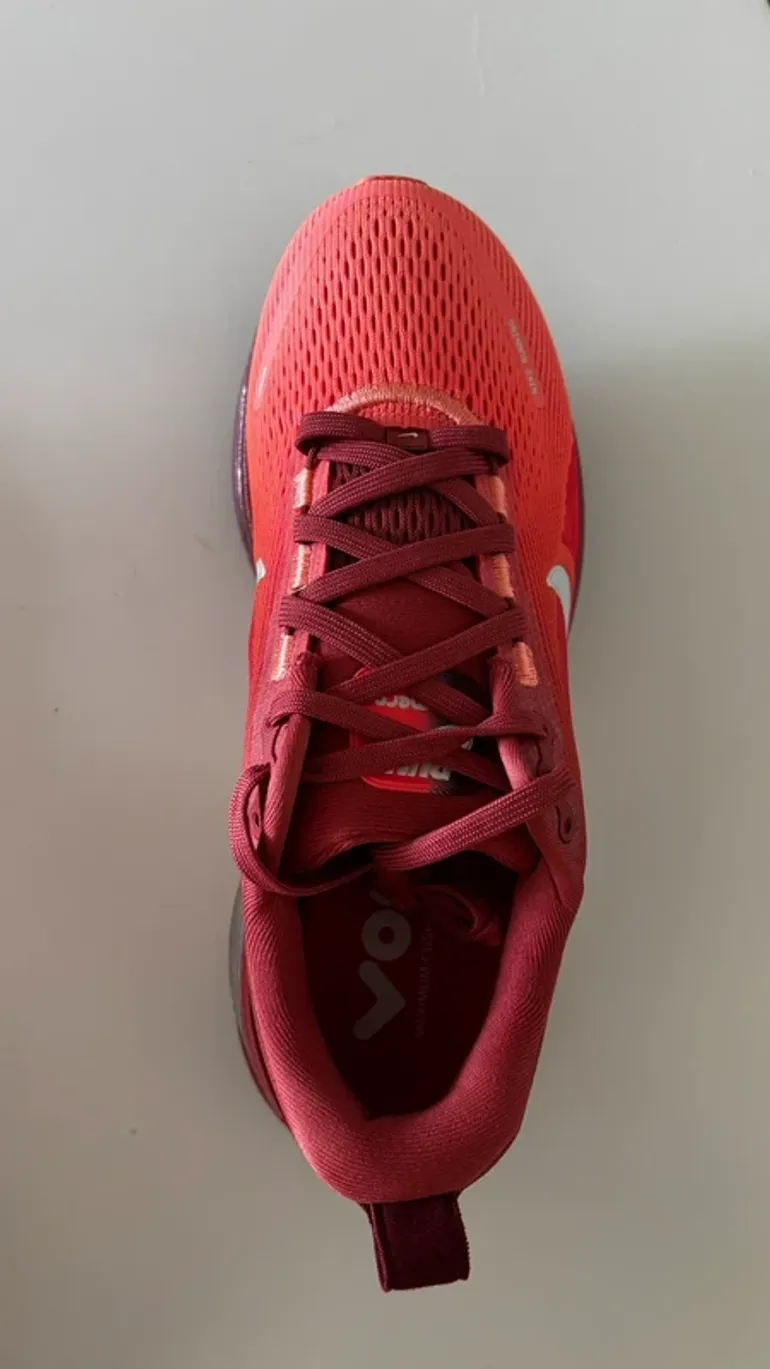 Used Nike Vomero 18 SE2 bike — image 5 of 9