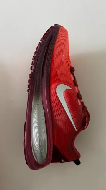 Used Nike Vomero 18 SE2 bike — image 4 of 9