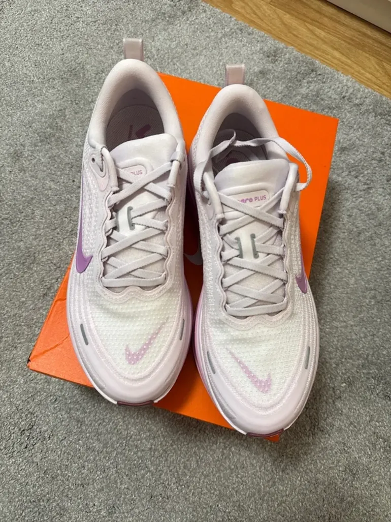 Used Nike Vomero Plus bike — image 3 of 5