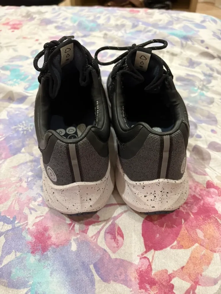 Gebrauchtes Nike Zoom Winflo 8 Shield bike — Bild 3 von 4