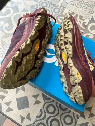 Hoka Speedgoat 6 bike d'occasion — image 4 sur 5