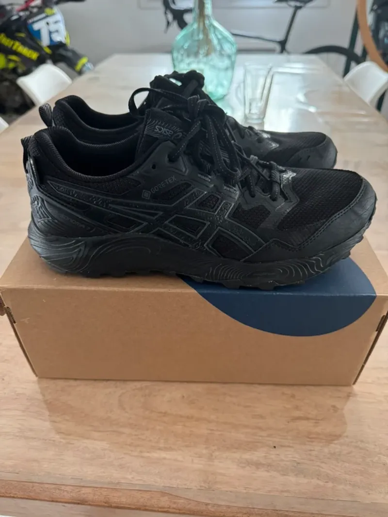 Asics Trail running shoes Running Shoes d'occasion