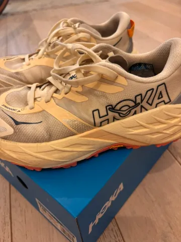 Used Hoka Speedgoat 7 bike — image 2 of 4