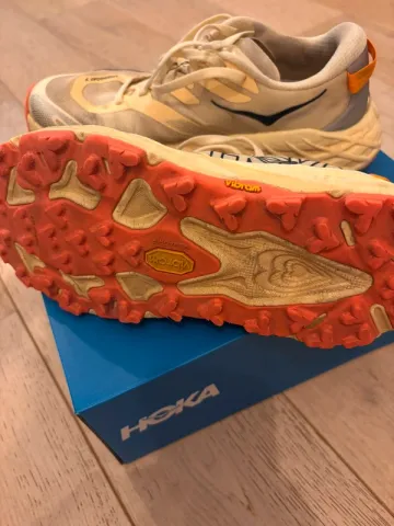 Used Hoka Speedgoat 7 bike — image 3 of 4