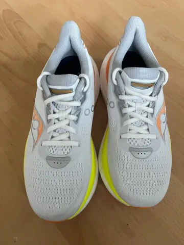 Brugt Saucony Triumph 23 bike — billede 2 af 5