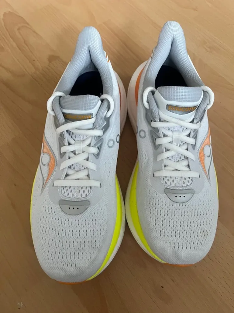Brugt Saucony Triumph 23 bike — billede 2 af 5