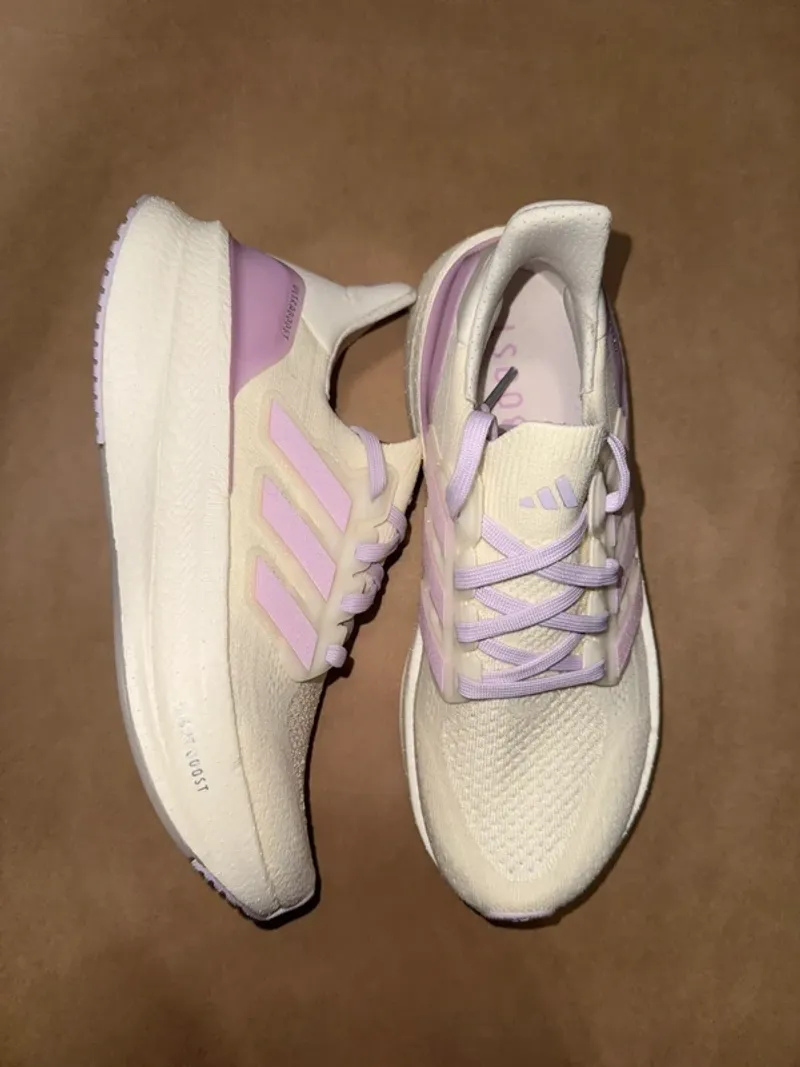 Used Adidas Ultraboost 5 W Running Shoes