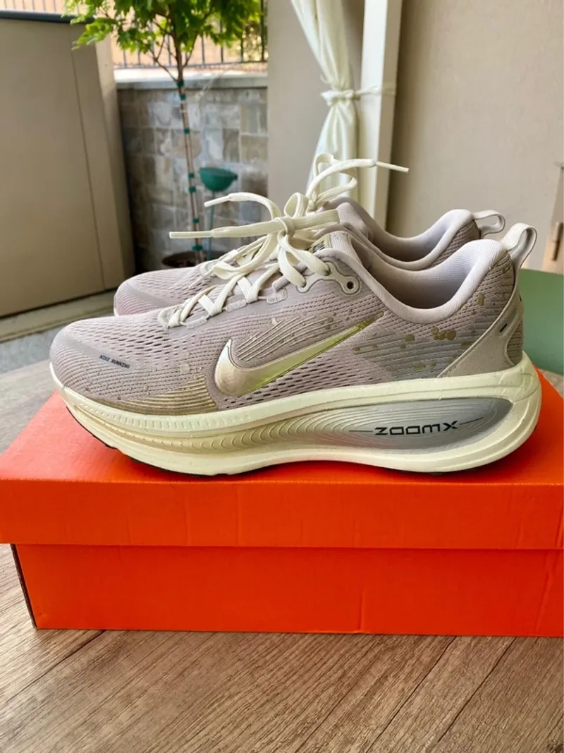 Tweedehands Scarpa Zoom Vomero 18 Running Shoes