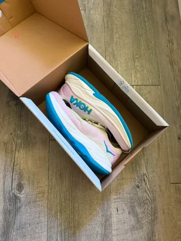 Tweedehands Hoka Laufschuhe bike — afbeelding 1 van 4