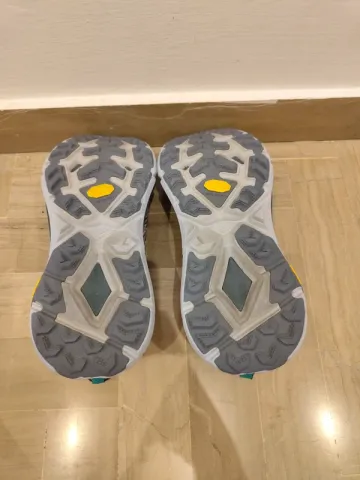 Tweedehands Hoka Mafate Speed 4 bike — afbeelding 4 van 5
