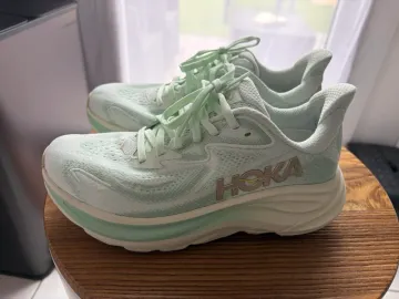 Hoka Clifton 10 bike usato — immagine 1 di 6