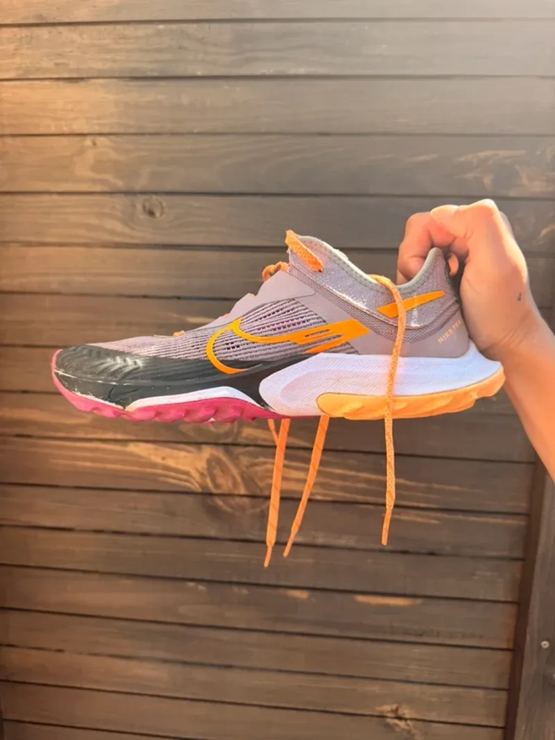 Used Nike Terra Kiger 8 Running Shoes