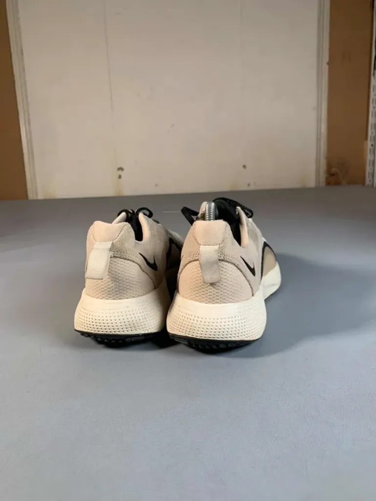 Used Time Nike Unisex Mesh Sneaker bike — image 4 of 5