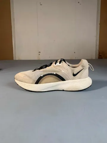 Used Time Nike Unisex Mesh Sneaker bike — image 2 of 5