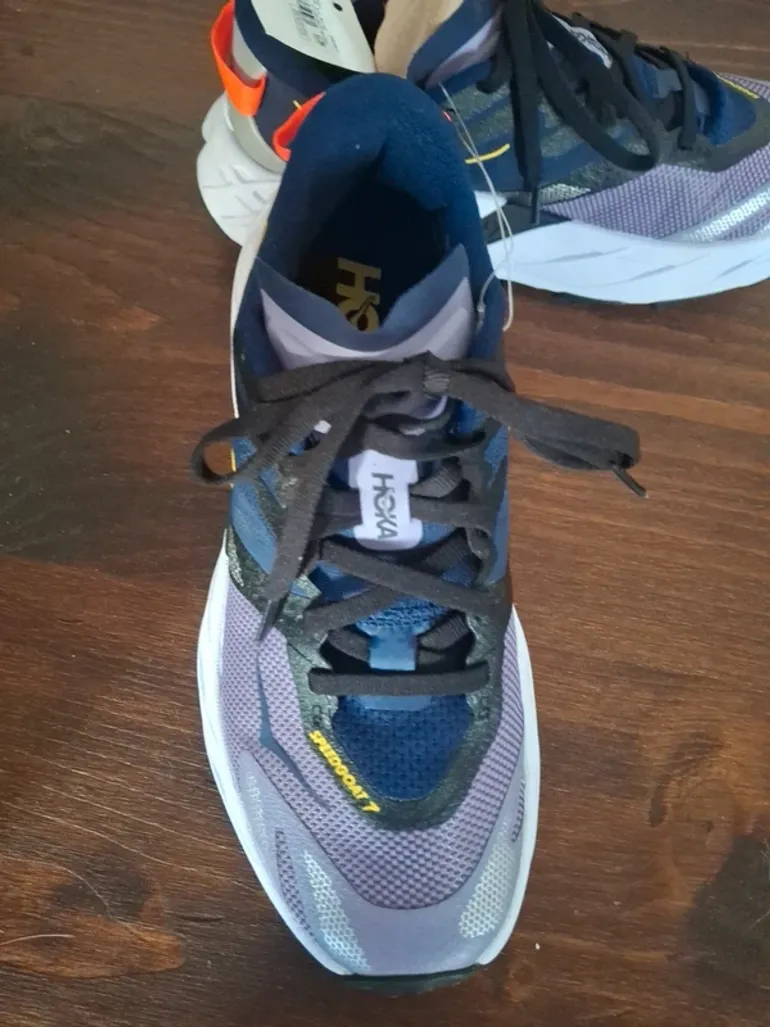 Used Hoka Speedgoat 7 bike — image 2 of 7