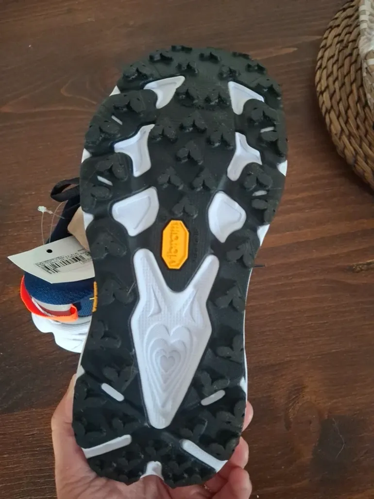 Used Hoka Speedgoat 7 bike — image 5 of 7
