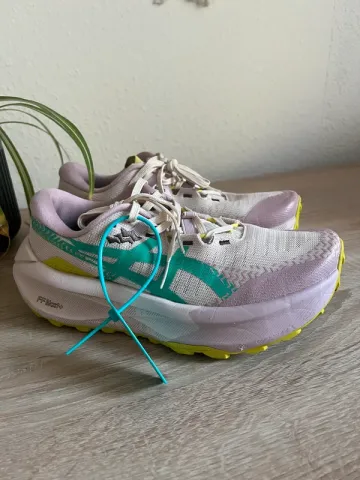 Używany Asics Trabuco Max 5 bike — zdjęcie 1 z 14