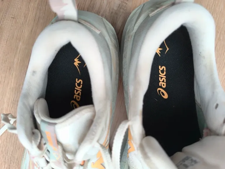 Asics Trabuco Max 4 bike d'occasion — image 7 sur 8
