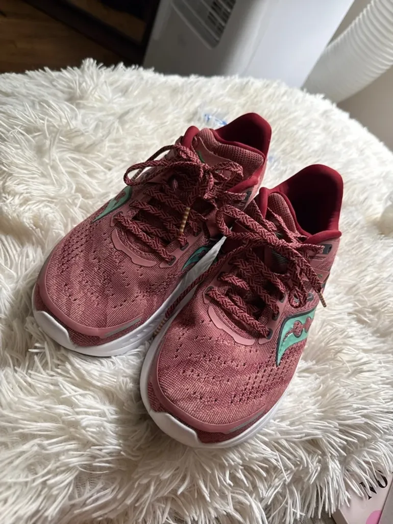 Saucony Running Shoes bike d'occasion — image 2 sur 2