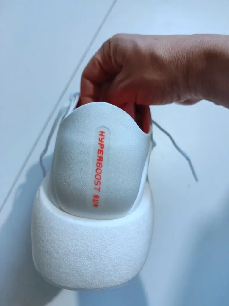 Adidas hyperboost run bike d'occasion — image 3 sur 7