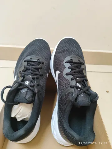 Used Nike Revolution 6 NN bike — image 4 of 6