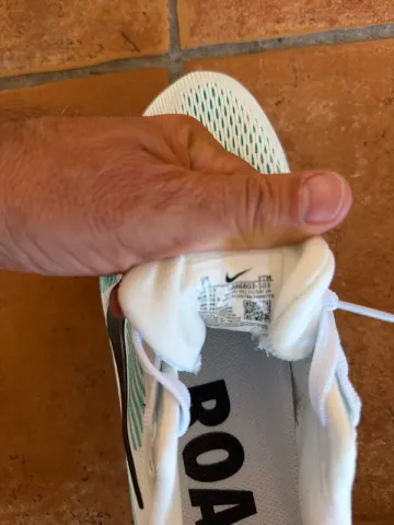 Nike Vomero 18 bike usato — immagine 7 di 7