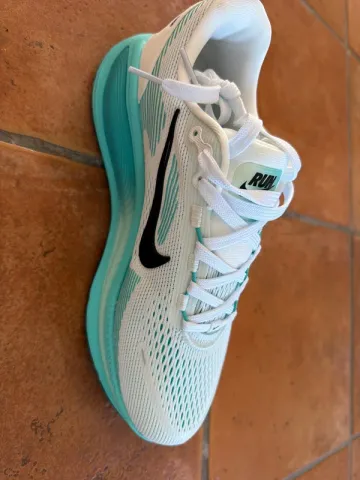 Nike Vomero 18 bike usato — immagine 2 di 7