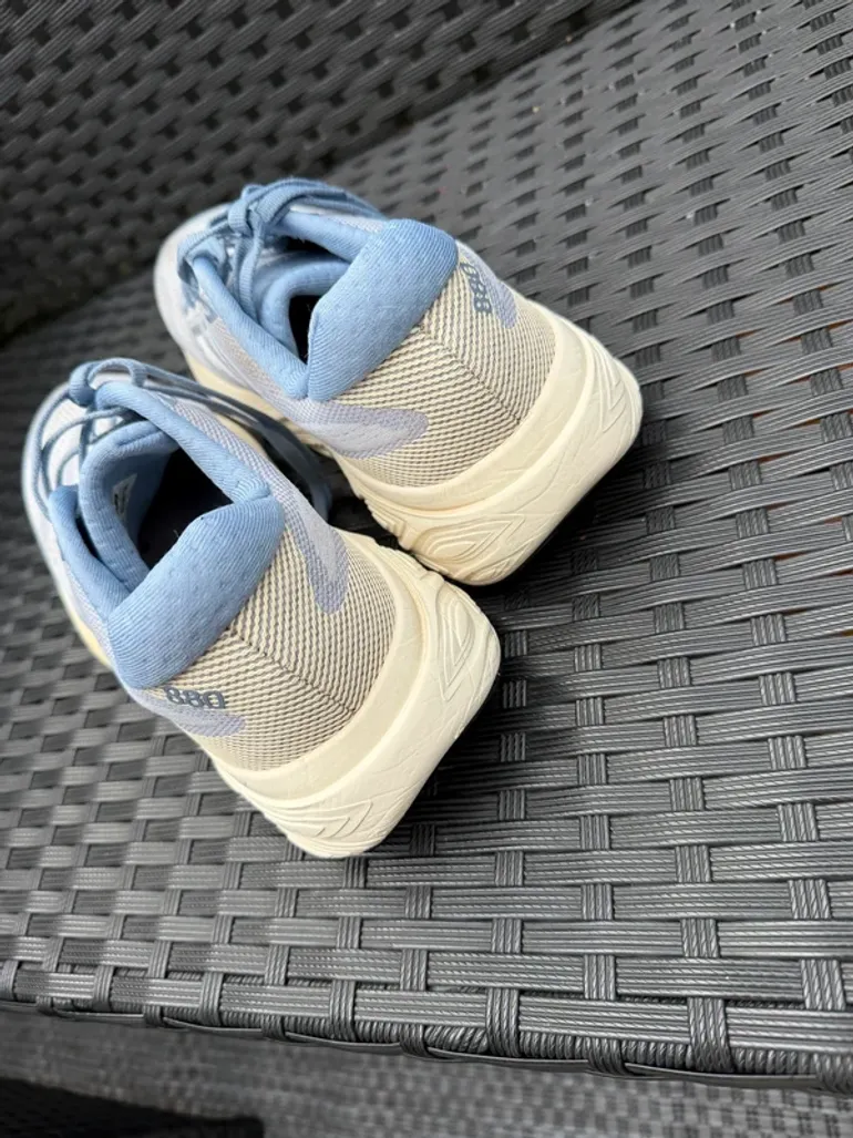 Tweedehands New Balance 880 bike — afbeelding 3 van 4