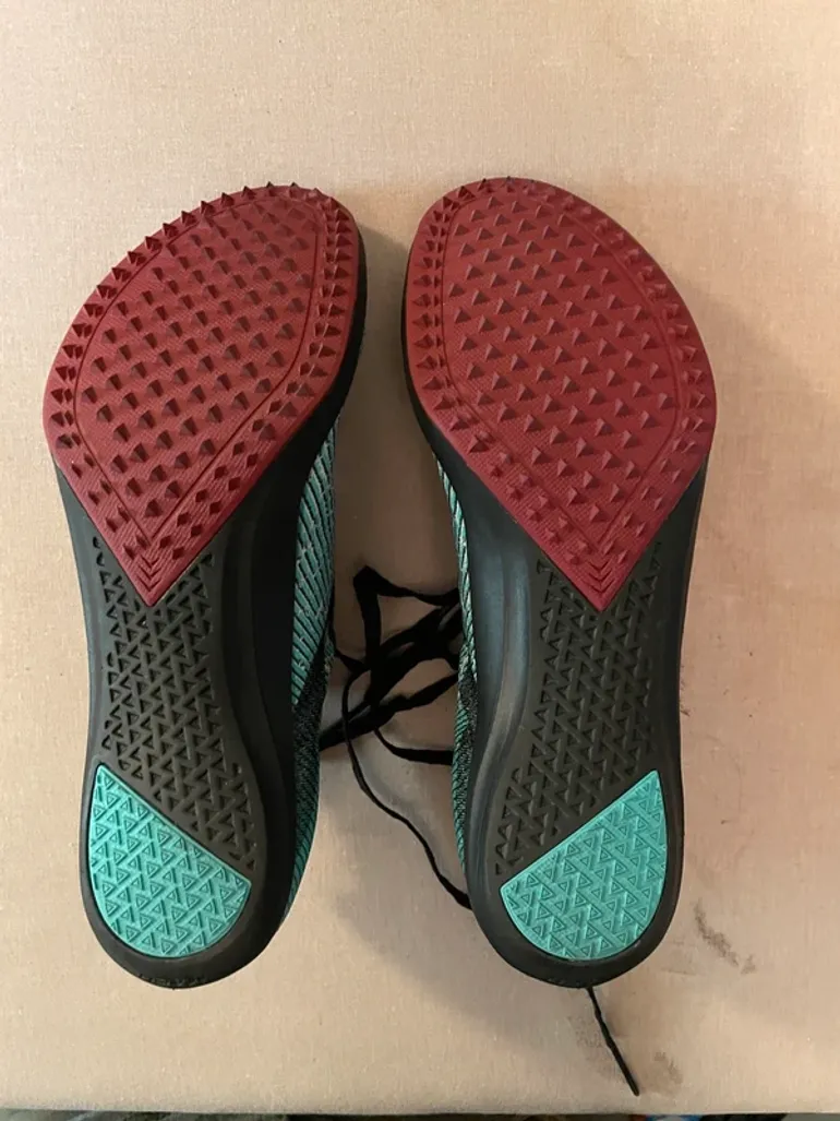 Used Brooks Running Shoes bike — image 3 of 7