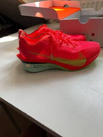 Used Nike Vaporfly bike — image 3 of 5