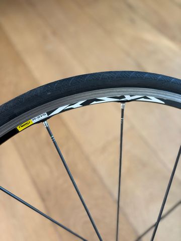 Used Mavic Front Wheel bike — image 5 of 5