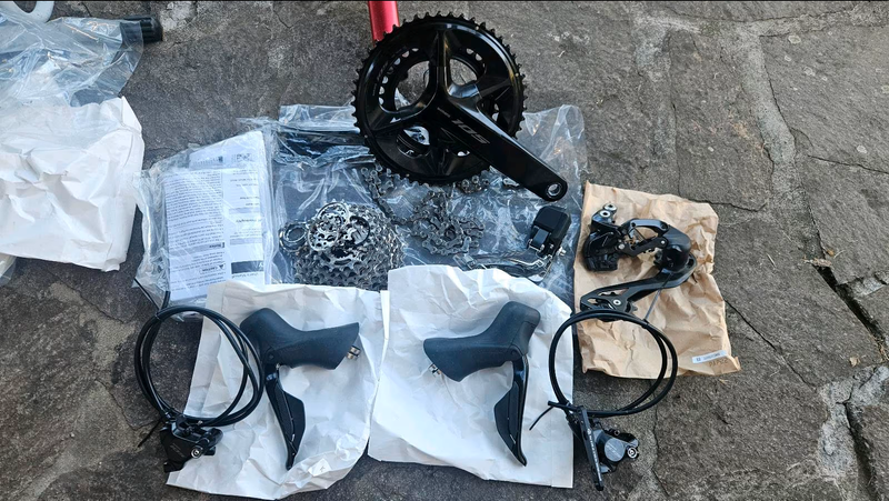 Used Shimano 105 Di2 Groupset 2025 Groupset